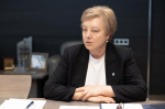 Вера Емельянова доложила Михаилу Ведерникову о готовности региона к проведению итоговой аттестации и летней оздоровительной кампании