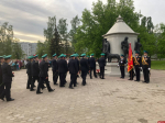 Цветы к мемориалу возложили в сквере Пограничников