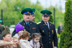 Псковские пограничники принимают поздравления с профессиональным праздником