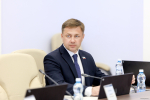 Борьбу с борщевиком и реконструкцию сельских бань обсудил экономический комитет Собрания