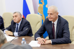 Деловой климат в регионе, ход строительства технопарка и адресные вопросы обсудили единороссы на встрече с губернатором