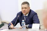 Деловой климат в регионе, ход строительства технопарка и адресные вопросы обсудили единороссы на встрече с губернатором