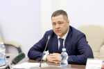 Деловой климат в регионе, ход строительства технопарка и адресные вопросы обсудили единороссы на встрече с губернатором