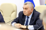 Деловой климат в регионе, ход строительства технопарка и адресные вопросы обсудили единороссы на встрече с губернатором