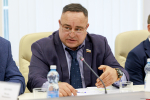 Деловой климат в регионе, ход строительства технопарка и адресные вопросы обсудили единороссы на встрече с губернатором