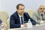 Парламентская оппозиция встретилась с губернатором в преддверии ежегодного отчёта