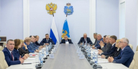 Михаил Ведерников перед отчетом встретился с представителями фракций Псковского областного Собрания - Псковская правда