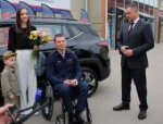 В Пскове ветеран СВО получил от фонда «Защитники Отечества» автомобиль с ручным управлением