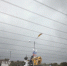 Фотофакт: Ольгинский мост украшают к Дню России - Pln-Pskov.Ru