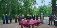 Перезахоронение солдат. Фото здесь и далее: газета «Струги» - InformPskov.Ru