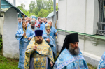 Митрополит Матфей совершил Литургию в храме святителя Николая в Любятово