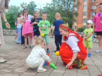 «Феврония» встретила семьи участников СВО на крыльце псковского соцфонда