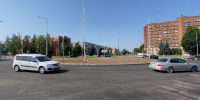 Новый асфальт уложили на круговом перекрёстке на Запсковье. Фото из телеграм-канала Бориса Елкина - InformPskov.Ru