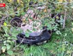 В Псковском районе автомобиль Lada Granta съехал с дороги и опрокинулся