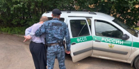 Должник попытался сбежать от судебных приставов в Великих Луках - Псковская правда