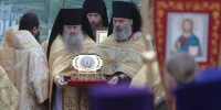 Порядка 9 тысяч верующих поклонились мощам святителя Тихона в Пскове - Комсомольская правда