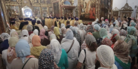 Мощам святителя Тихона поклонились порядка 9 тысяч верующих в Пскове - Псковская правда