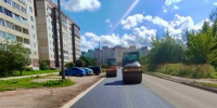 Новый асфальт уложили на проблемных участках четырех улиц в Пскове - InformPskov.Ru