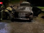 Автомобиль подожгли в Острове