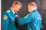 С благодарностью за  службу!