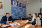 Дорожные проблемы обсудили граждане с Александром Братчиковым в общественной приёмной