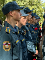 Митинг памяти жертв трагедии в Беслане прошёл в сквере у Дома офицеров в Пскове