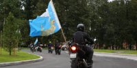 Барсик на мотоцикле отправился на избирательные участки Пскова - InformPskov.Ru