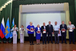 Депутатов Островского района наградили за многолетний вклад в развитие региона