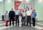 Александр Козловский встретился на избирательном участке с бойцом СВО
