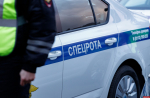 Пассажир скутера пострадала при столкновении с Renault в Пскове