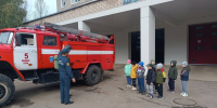 Малыши узнали, что такое быть пожарным - МЧС Псковской области