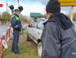 85-летний водитель протаранил шлагбаум в Пскове