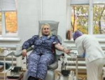 Псковские росгвардейцы сдали кровь