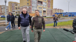 Губернатор призвал переделать покрытие новой детской площадки на Запсковье