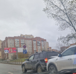 ДТП произошло на перекресте Рижского проспекта и улицы Западной в Пскове