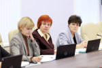 Стоимость патента для трудовых мигрантов и взносы на капремонт обсудил бюджетный комитет Собрания