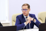 Стоимость патента для трудовых мигрантов и взносы на капремонт обсудил бюджетный комитет Собрания