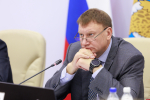 Стоимость патента для трудовых мигрантов и взносы на капремонт обсудил бюджетный комитет Собрания