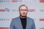 Вернуть сферу ЖКХ под полный государственный контроль предложил Антон Минаков