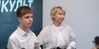 Кванторианец Алексей Филиппов и замдиректора технопарка по проектному управлению Виктория Зарецкая. Фото: ПАИ - InformPskov.Ru