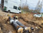 Скрытая утечка на магистральной теплотрассе оперативно устранена в Пскове