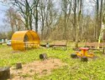 Новые спортивные площадки и сцена появились в трёх деревнях Псковского района