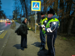 В Стругах Красных школьникам рассказали, как стать заметнее на дороге