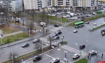 Момент бокового столкновения на улице Труда в Пскове попал на видео