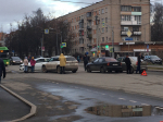 Массовое ДТП произошло на перекрестке улиц Труда и Текстильной в Пскове