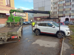 Приставы арестовали автомобиль псковича за крупный долг по алиментам