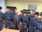 Ветеран МВД, эксперт-криминалист и художник Юрий Яшин встретился с курсантами в рамках работы научного кружка образовательной организации