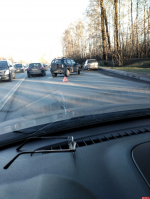 Два автомобиля столкнулись напротив Телецентра в Пскове