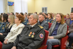 Благодарности регионального парламента вручили добровольцам, участвующим в спасении людей