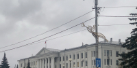 Фотофакт: В Пскове на центральных улицах появились световые фигуры трубящих ангелов - Pln-Pskov.Ru